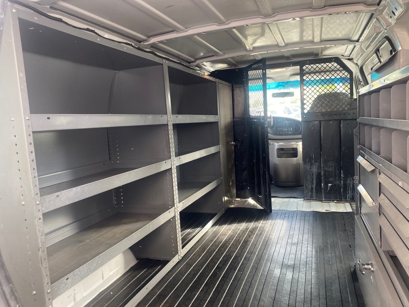 2000 Ford Econoline Cargo Van LOW MILES 68,046 in , 