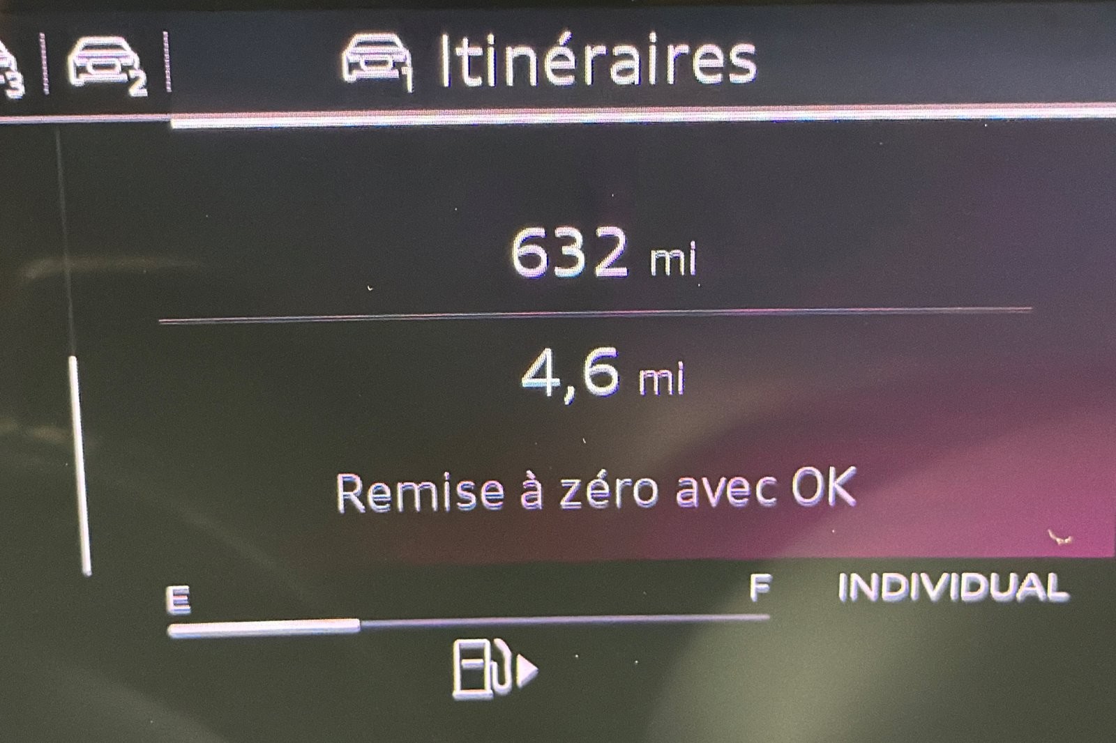 Used 2025 Mythos Black Metallic Audi Premium Plus 3.0 TFSI quattro image 23