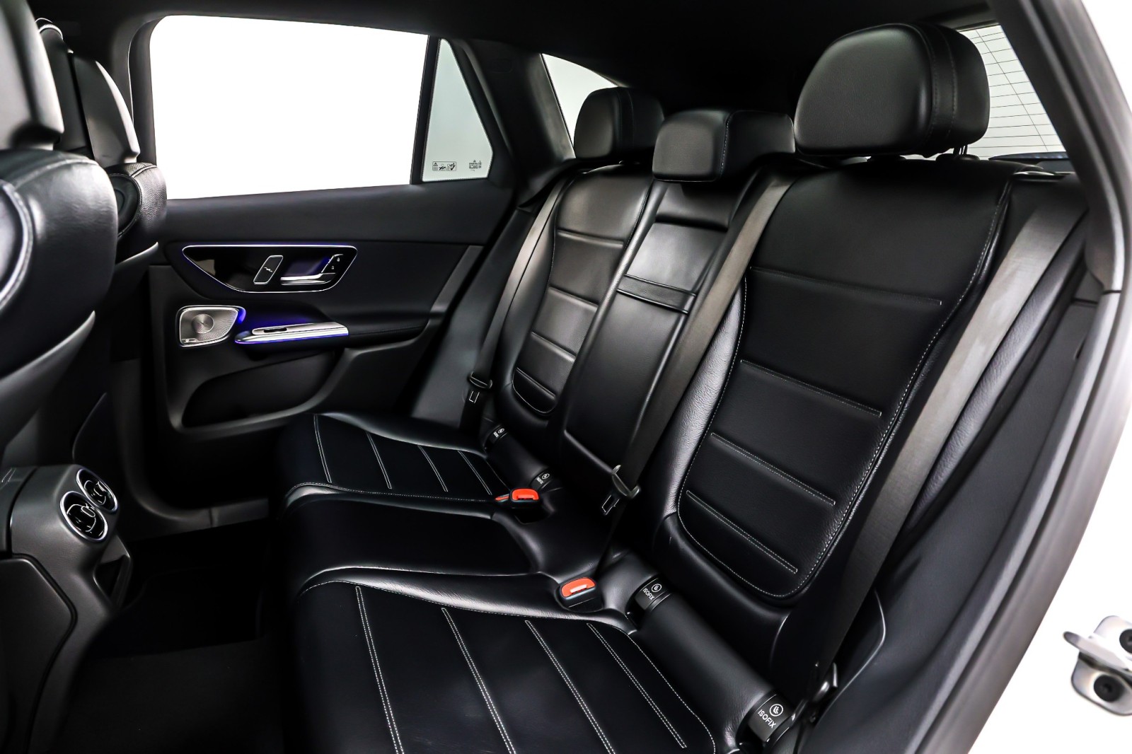 New 2026 Polar White Mercedes-Benz GLC 300 image 8