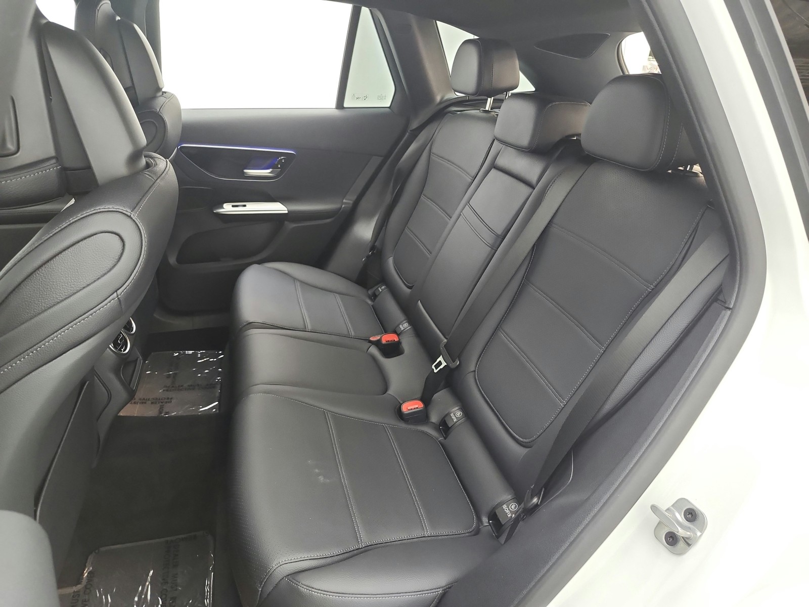 Certified Used 2025 Polar White Mercedes-Benz GLC 300 SUV image 15