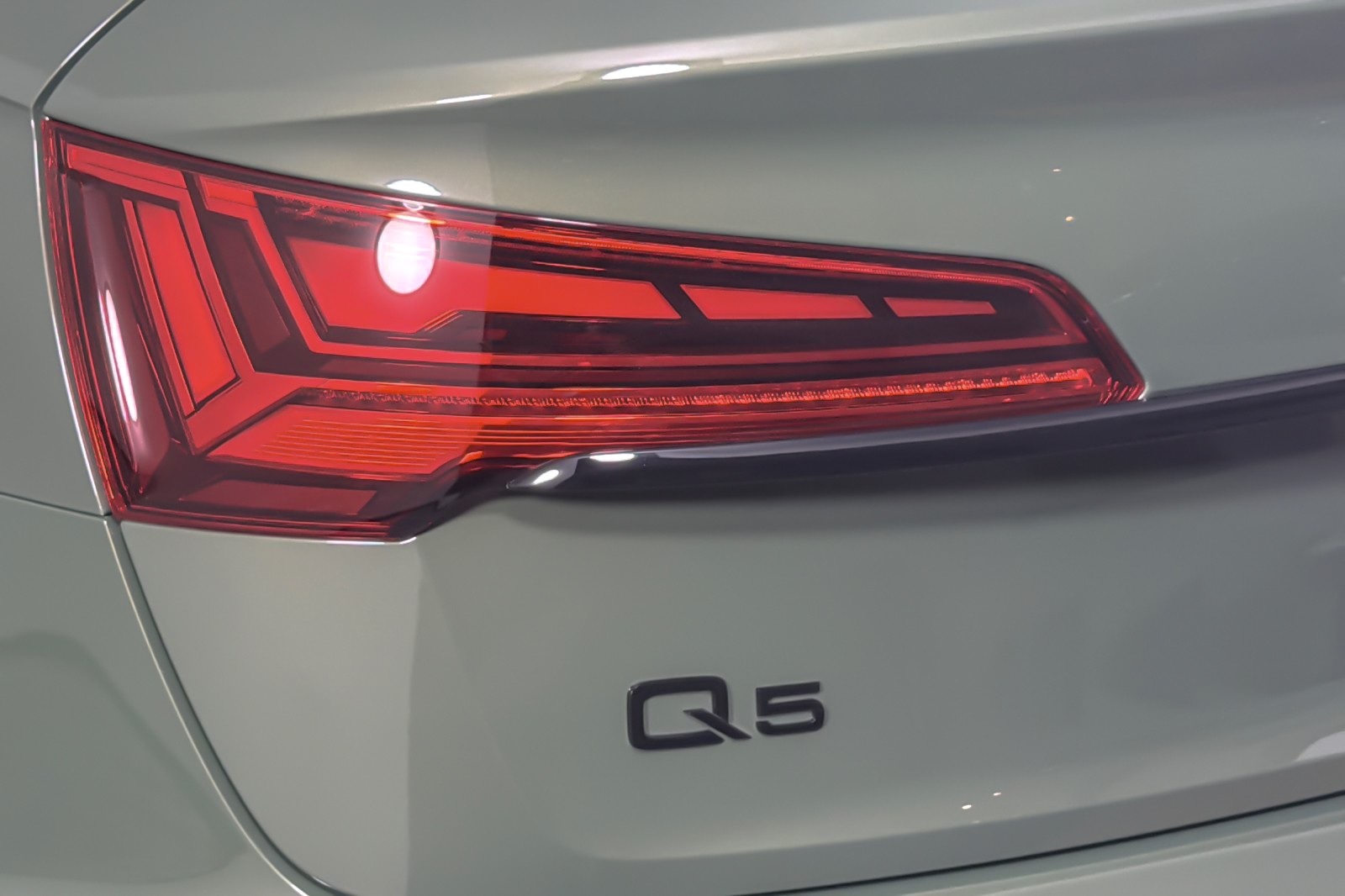 Used 2023 District Green Metallic Audi S line Prestige 45 TFSI quattro image 27