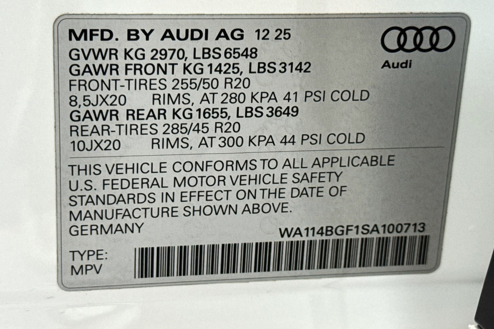 New 2025 Glacier White Metallic Audi Premium quattro image 29