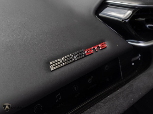 Ferrari 296 GTS