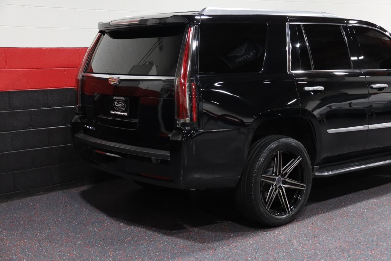 2016 Cadillac Escalade Luxury Collection 4WD 4dr Suv in , 