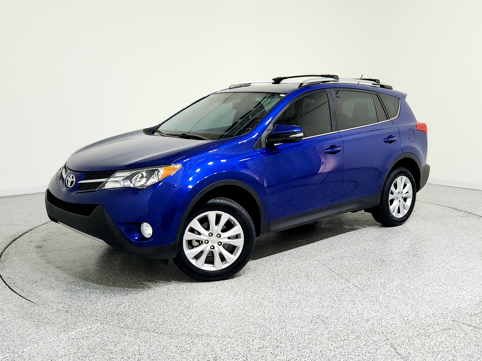 2015 Toyota RAV4 Limited's photo