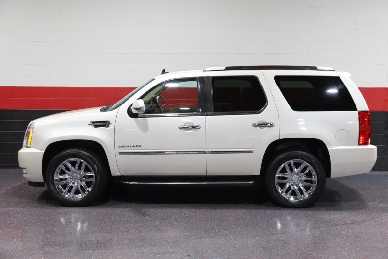 2011 Cadillac Escalade AWD 4dr Suv in , 