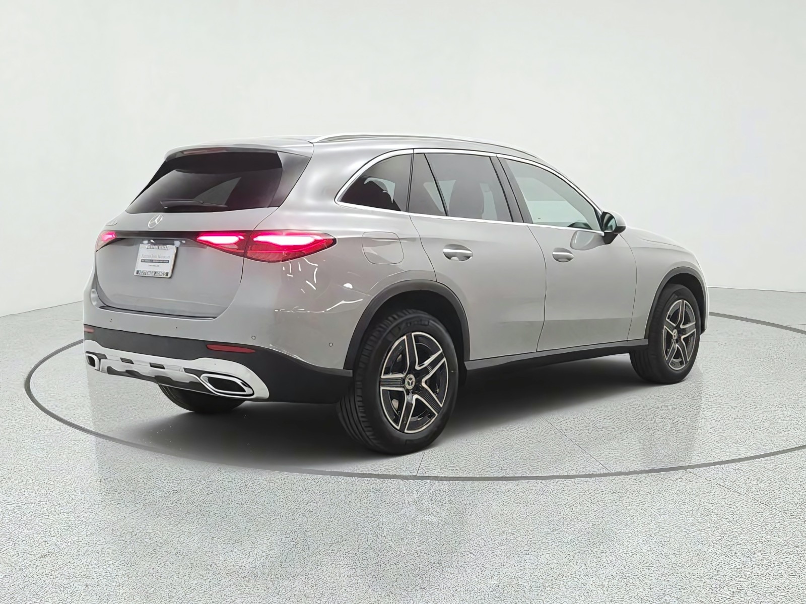 New 2027 MANUFAKTUR Alpine Grey Mercedes-Benz GLC 300 SUV image 5