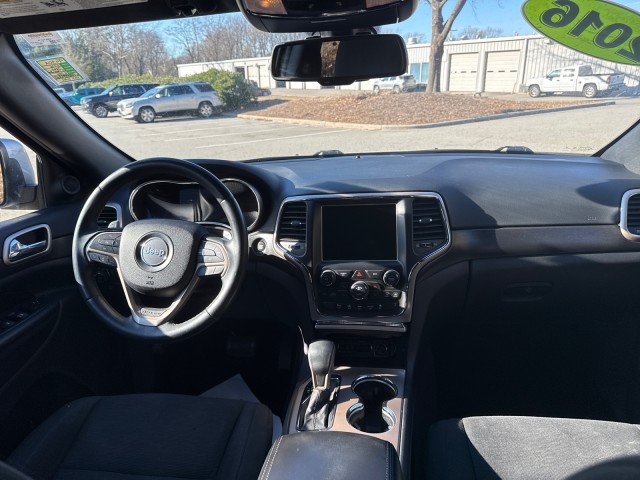 JeepGrand Cherokee35