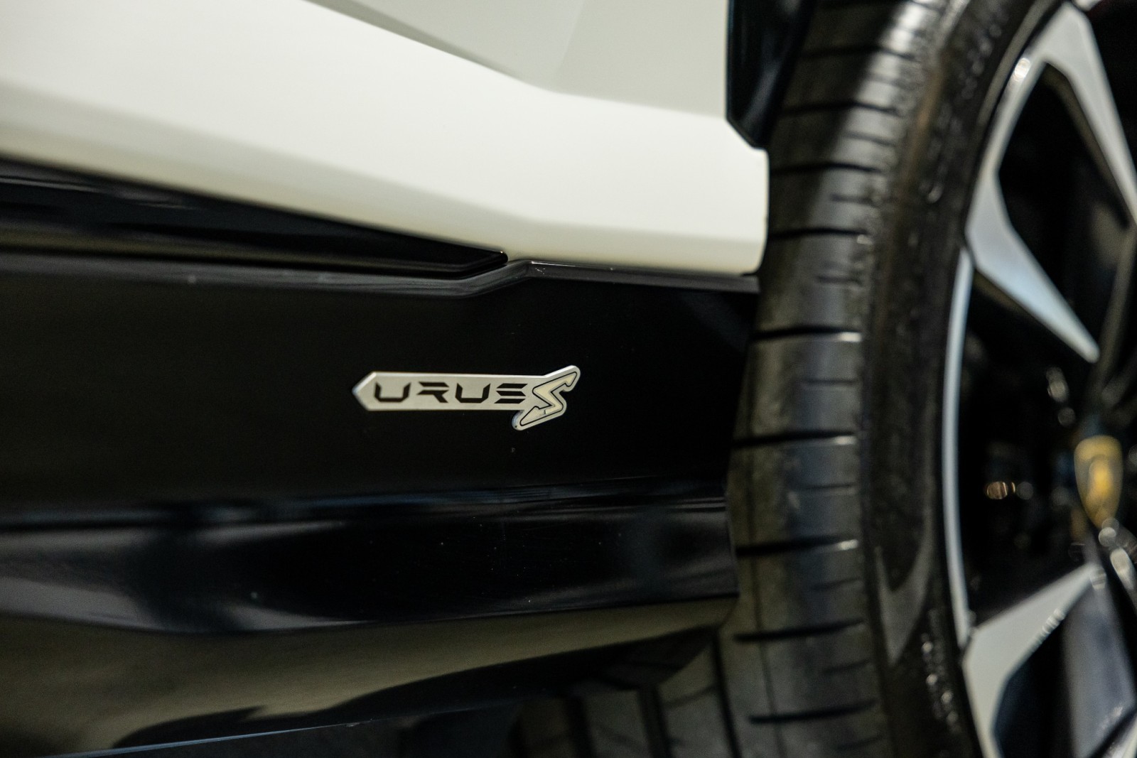 Used Car 2023 Lamborghini Urus  S For Sale Under $240,000 In Boerne, Texas