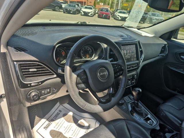 JeepCherokee33