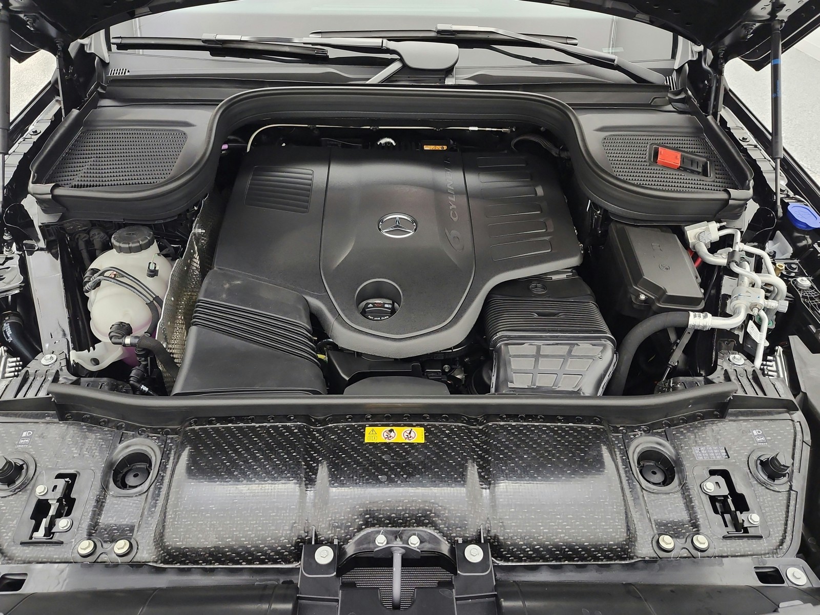 New 2026 Obsidian Black Metallic Mercedes-Benz GLS 450 4MATIC® SUV image 12