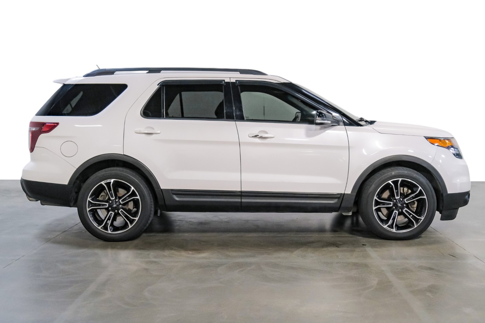 2015 Ford Explorer 4WD Sport 401Apkg PanoRoof PremiumAlloys 3rdRowSeat 4