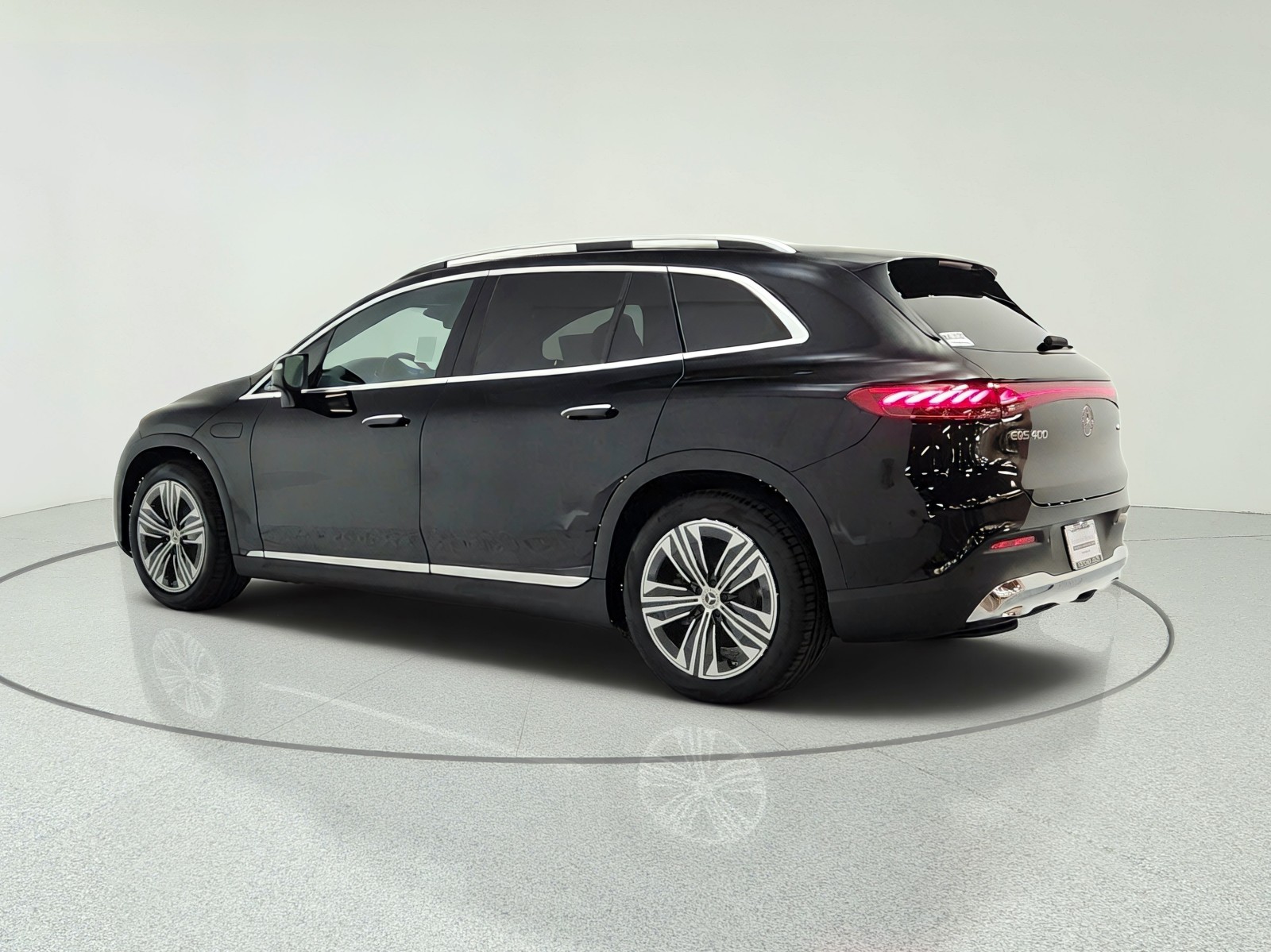 New 2026 Black Mercedes-Benz EQS 400 4MATIC® SUV image 7
