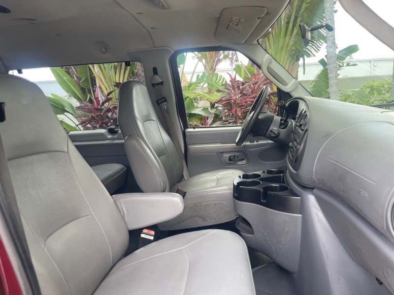 2006 Ford Econoline Wagon XLT 8 PASS LOW MILES 56328 in ,