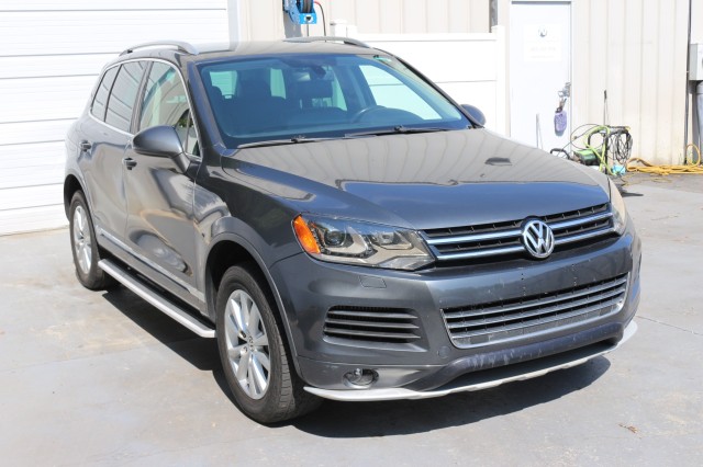 2013  Touareg Sport TDi Navigation Backup Camera Tow Hitch 29 mpg in , 