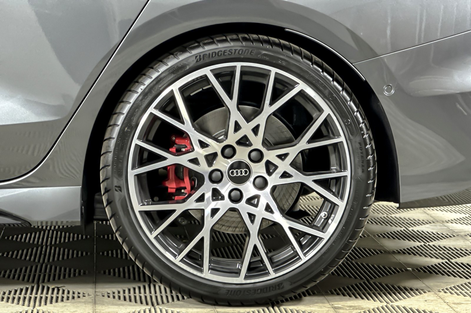 New 2026 Daytona Gray Pearl Effect Audi quattro image 22