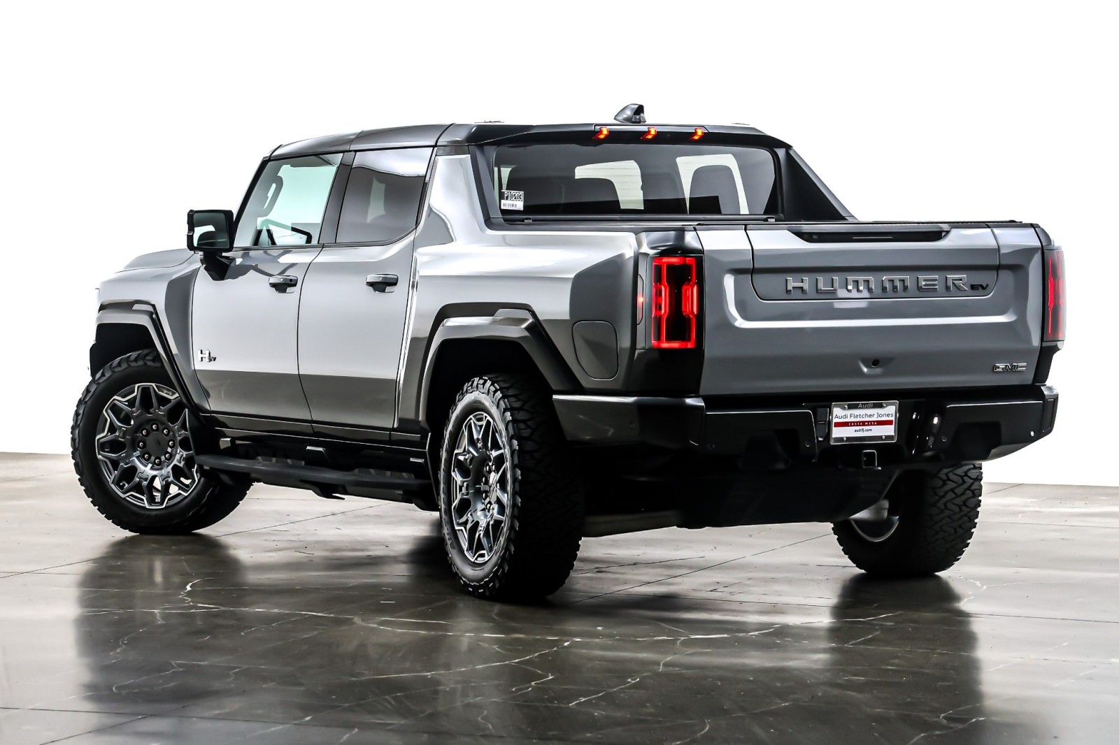 Used 2025 Meteorite Metallic (Grey) GMC e4WD Crew Cab 3X image 12