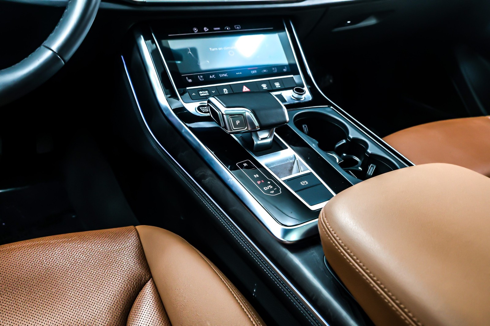 Used 2024 Carrara White Audi Premium Plus 55 TFSI quattro image 7