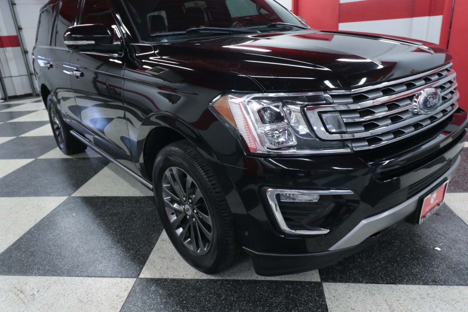 Used Car 2021 Ford Expedition  Limited For Sale Under $35,000 In Austin, Texas