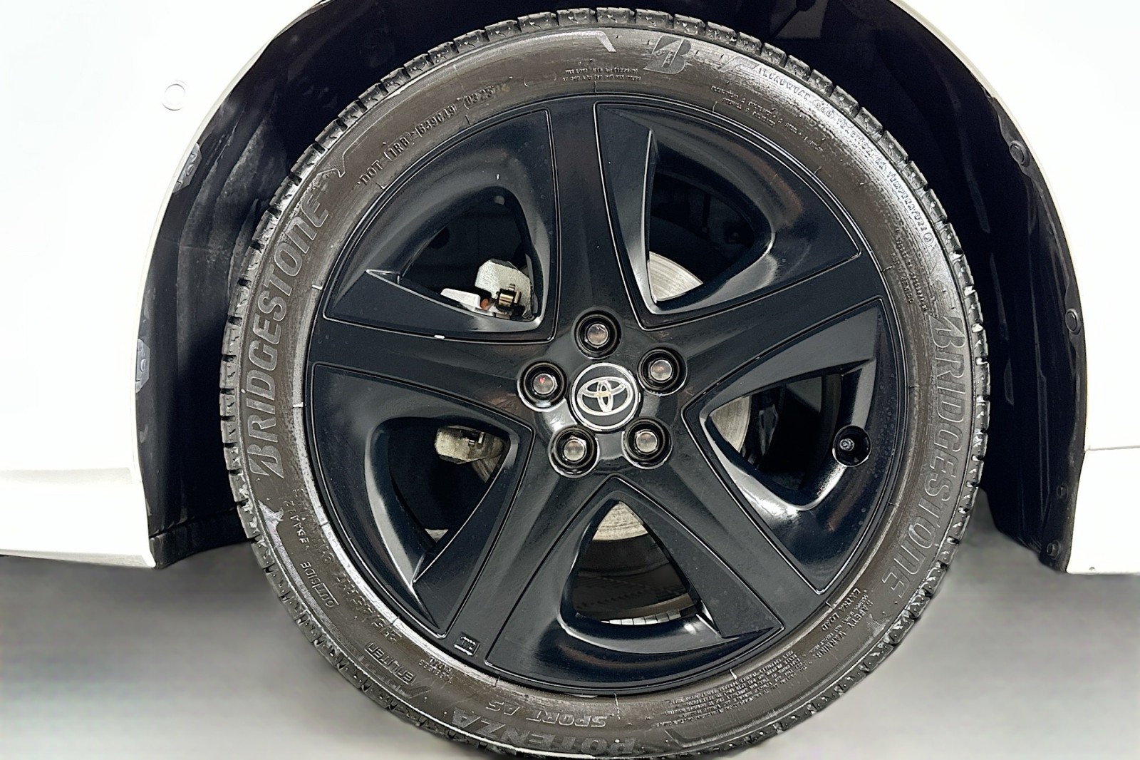 Used 2022 White Toyota Nightshade image 11