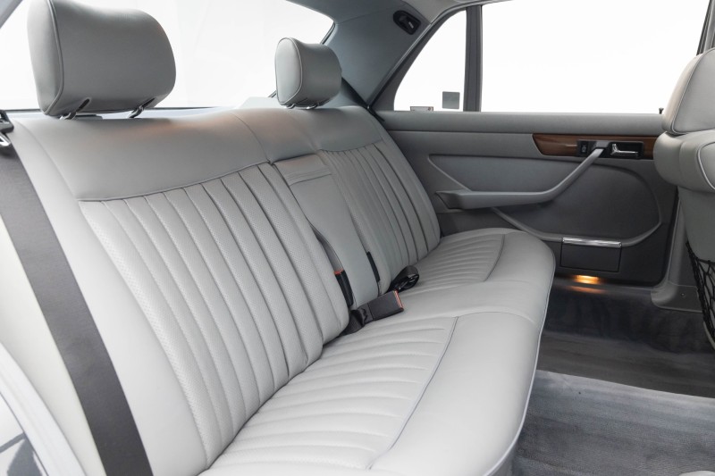 1986 Mercedes-Benz 420-Class 420 SEL in , 