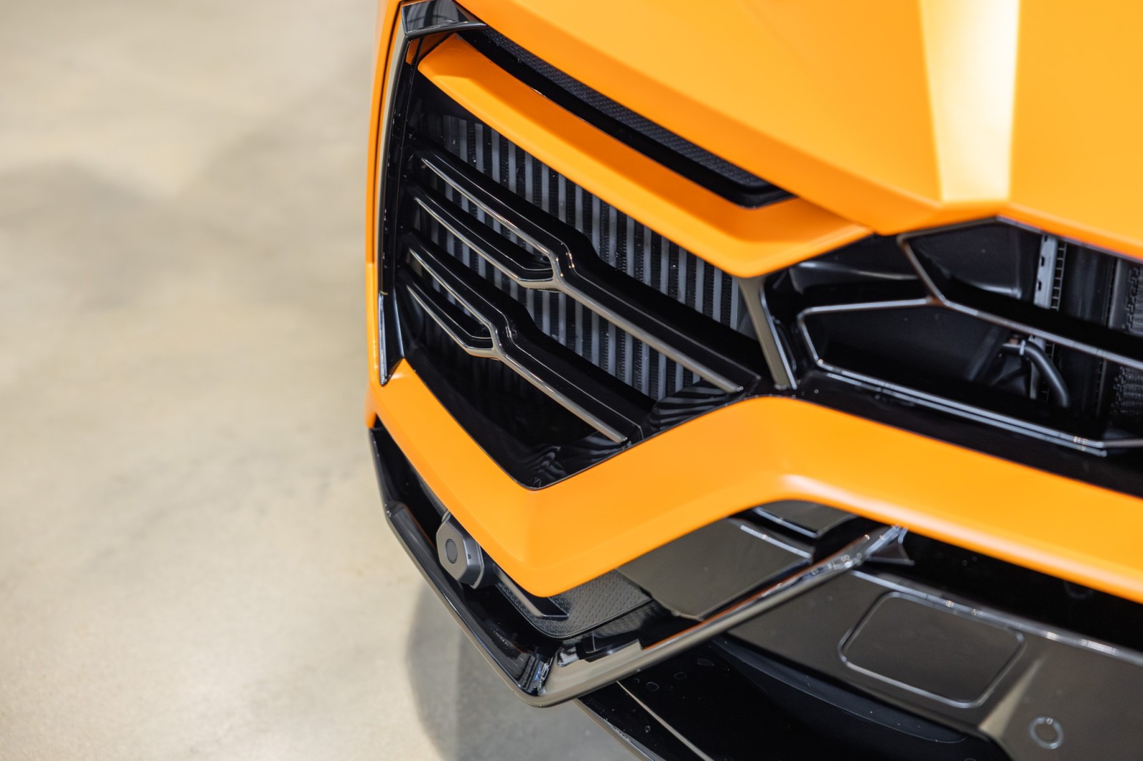 Used Car 2022 Lamborghini Urus - Full Stealth Ppf  For Sale Under $240,000 In Boerne, Texas