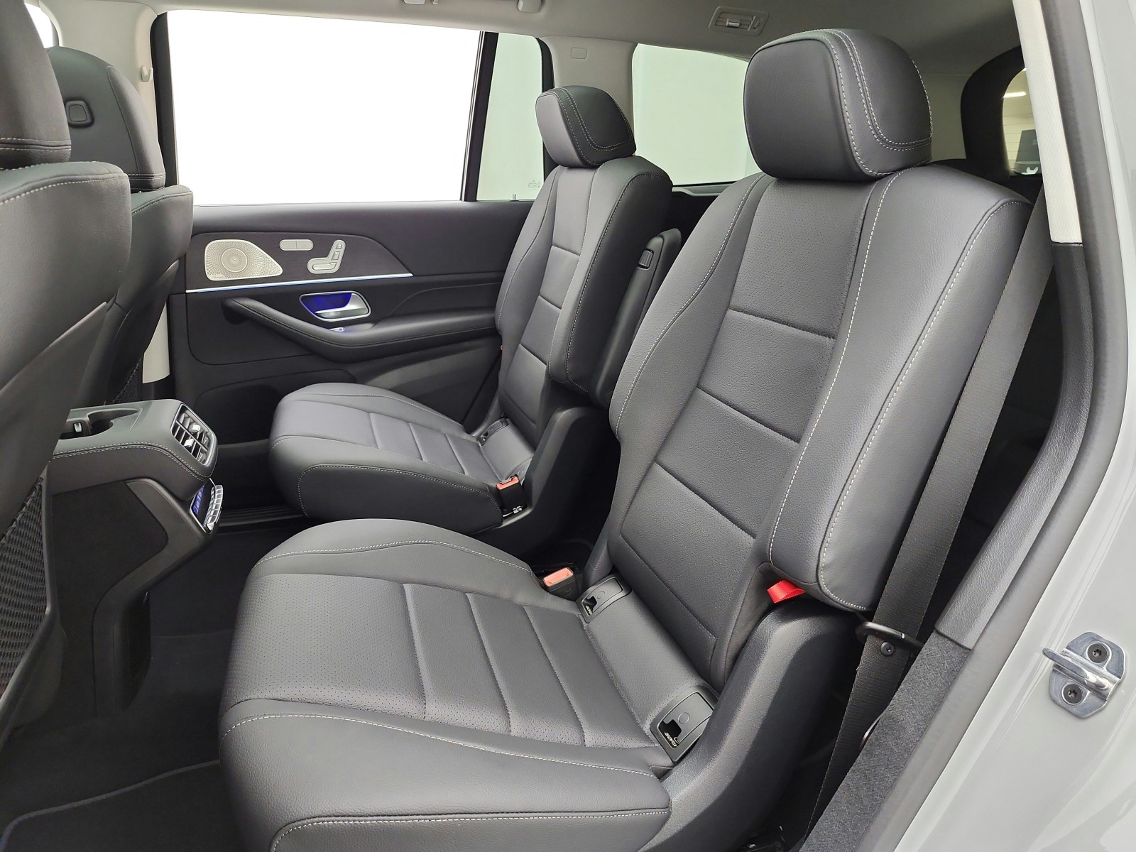 New 2026 MANUFAKTUR Alpine Grey Mercedes-Benz GLS 450 4MATIC® SUV image 11
