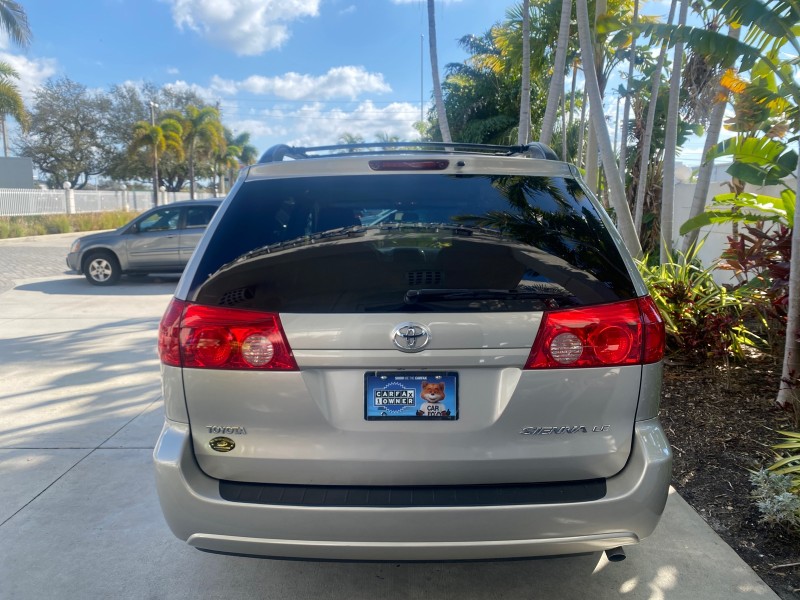 2010 Toyota Sienna LE LOW MILES 41,871 1 OWNER 7 PASSENGER in , 