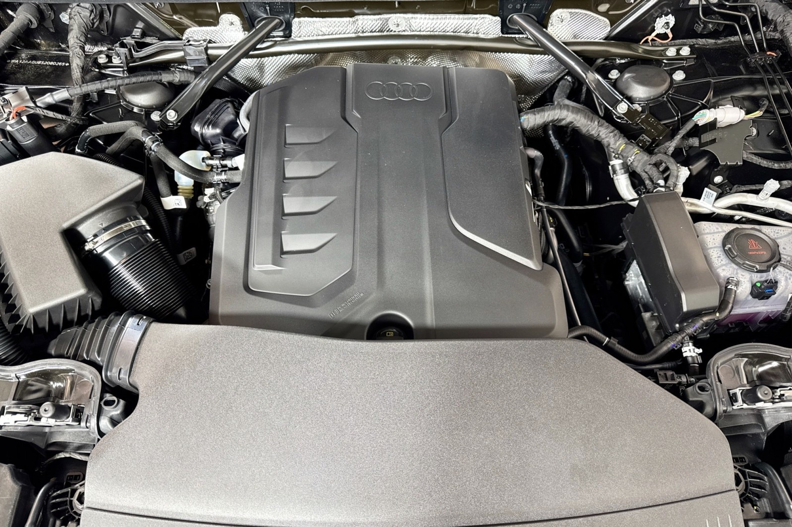 New 2025 Mythos Black Metallic Audi Premium Plus 2.0 TFSI quattro image 27