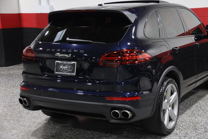 2016 Porsche Cayenne S E-Hybrid 4dr Suv in ,