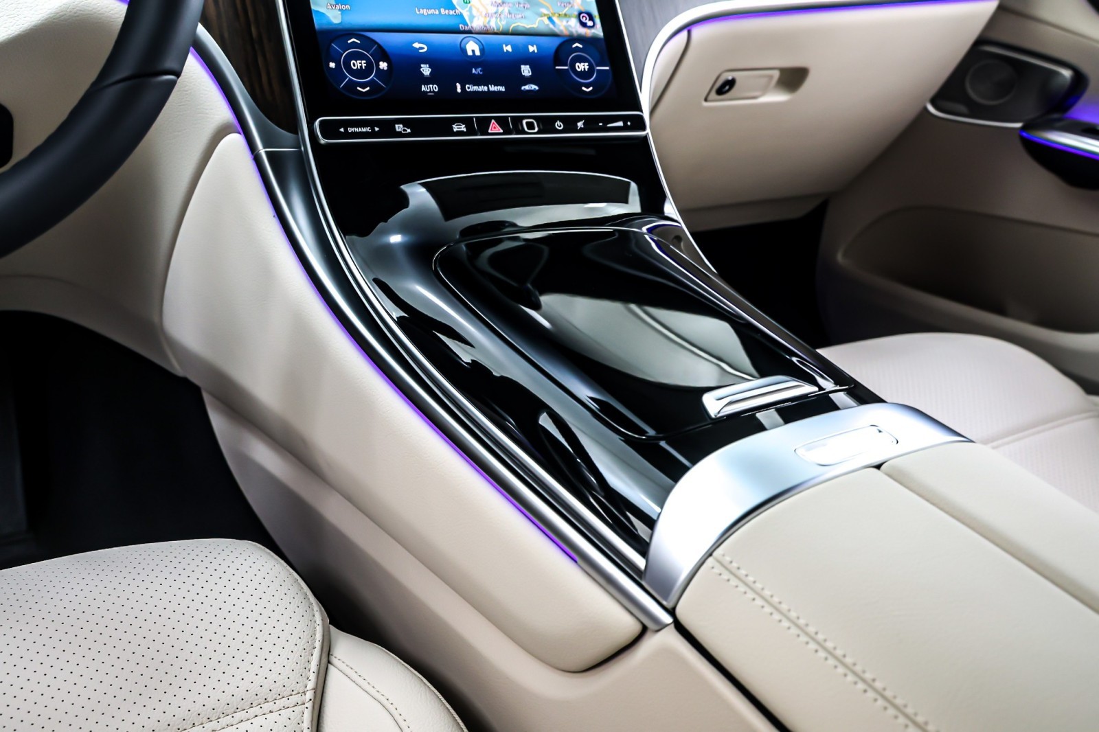 New 2026 Polar White Mercedes-Benz GLC 300 image 6