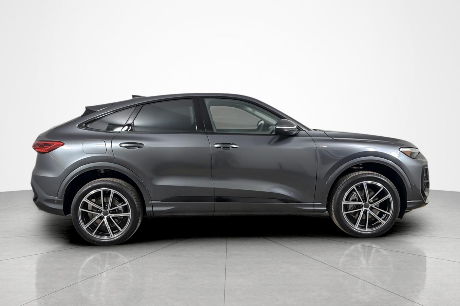 New 2026 Daytona Gray Pearl Effect Audi Premium Plus 2.0 TFSI quattro image 7