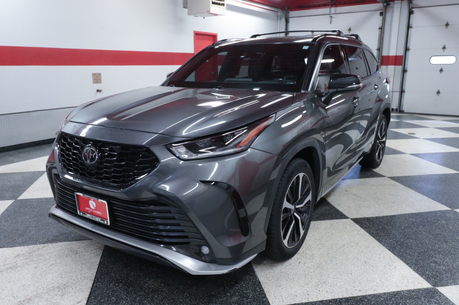 Used Car 2022 Toyota Highlander  Xse For Sale Under $35,000 In Austin, Texas