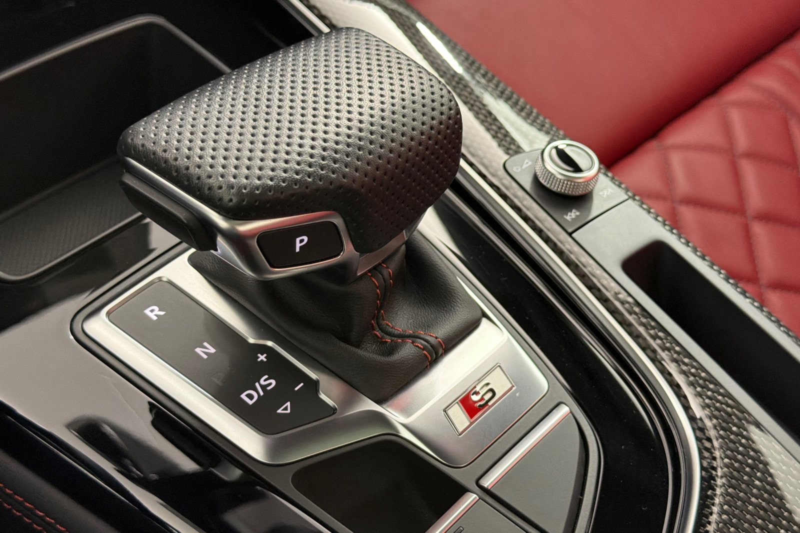 Used 2023 Daytona Gray Pearl Effect Audi Premium Plus 3.0 TFSI quattro image 20