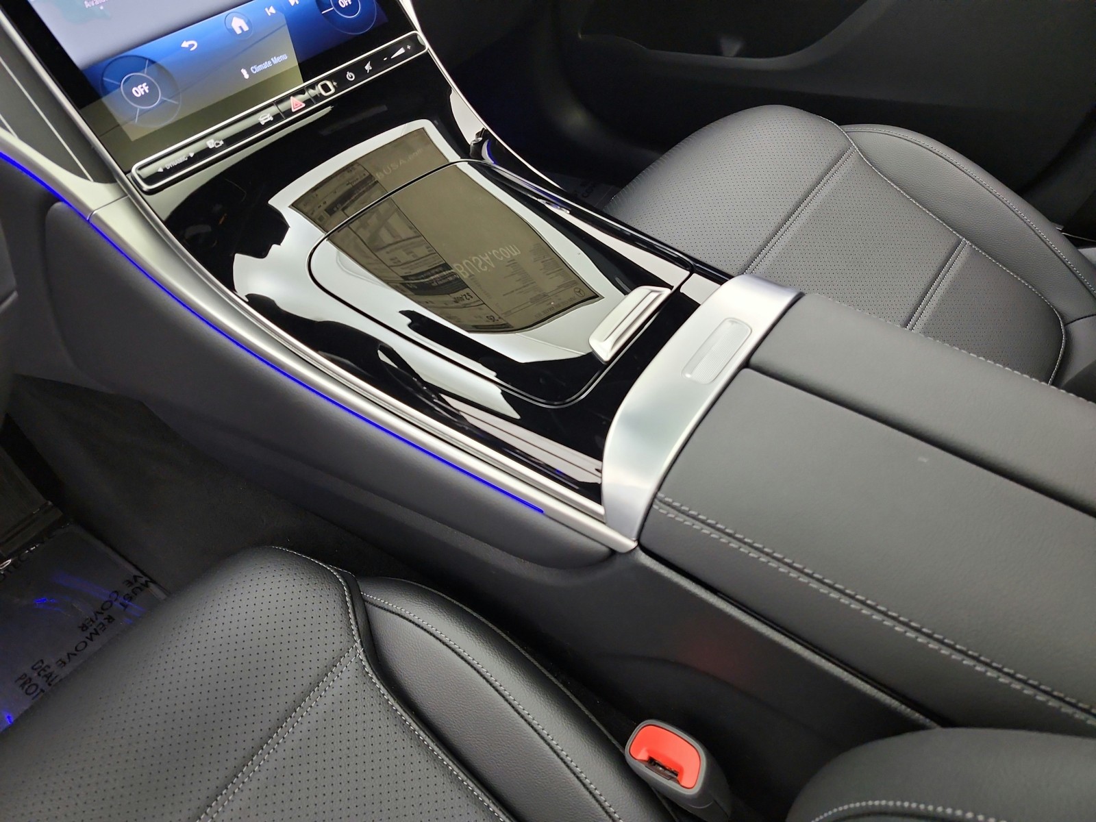 New 2026 Black Mercedes-Benz GLC 300 4MATIC® SUV image 10