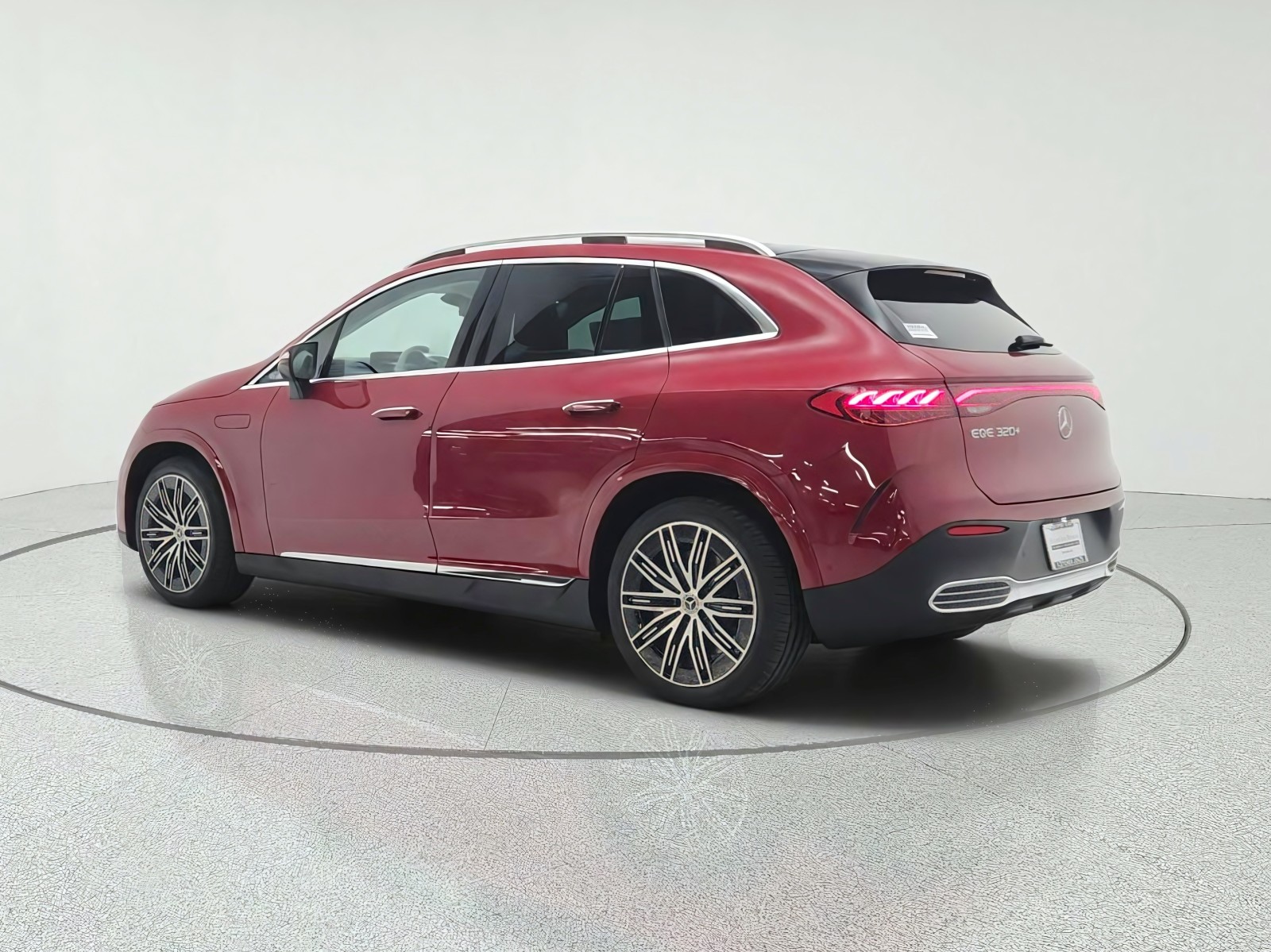 New 2027 MANUFAKTUR Patagonia Red Metallic Mercedes-Benz EQE 320+ SUV image 7