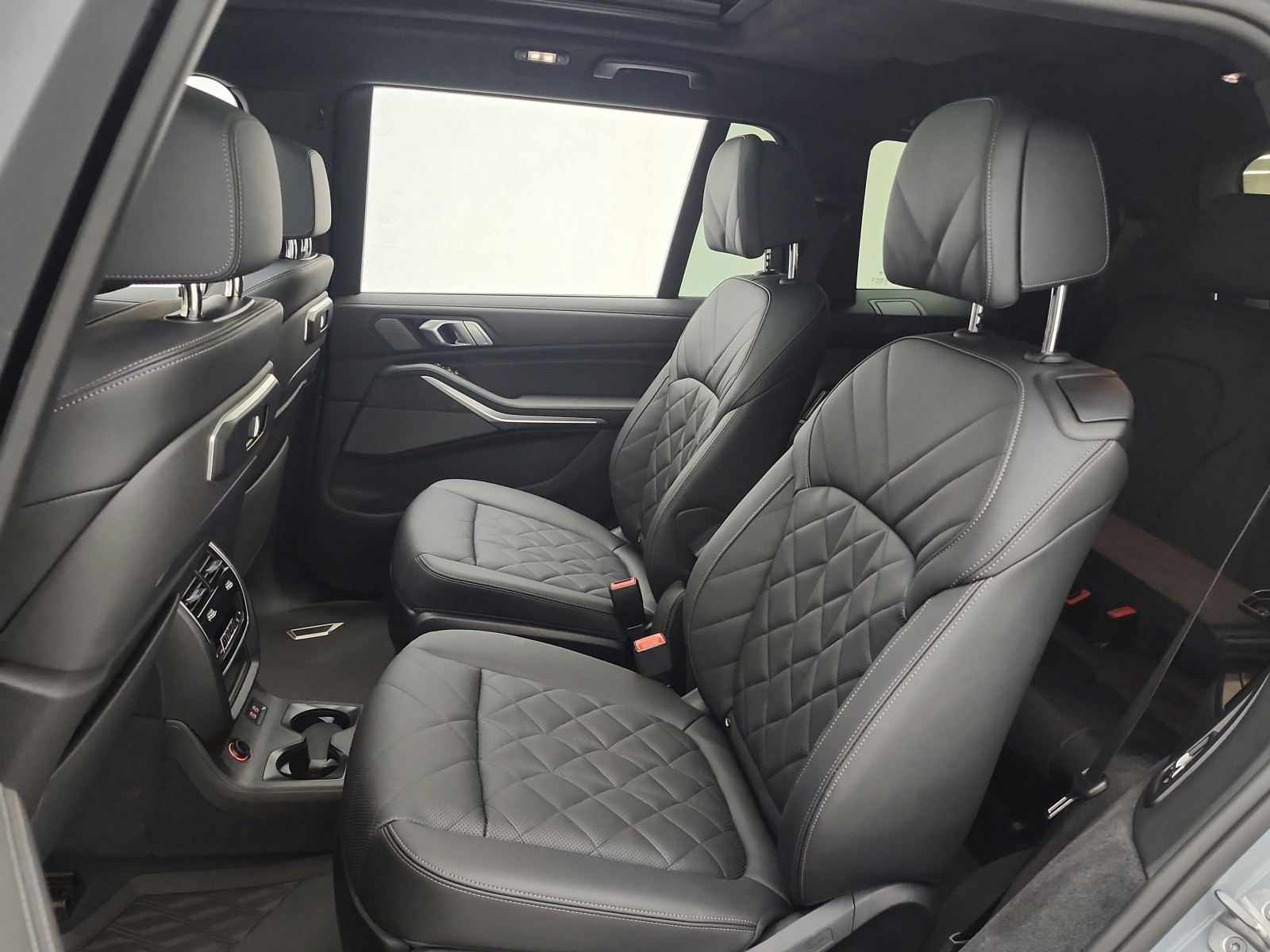 Used 2026 Brooklyn Grey Metallic BMW xDrive40i Sports Activity Vehicle image 16