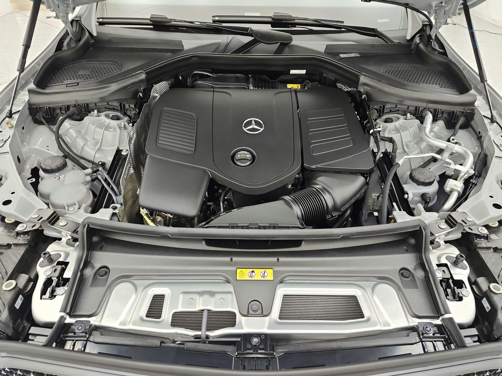 New 2027 MANUFAKTUR Alpine Grey Mercedes-Benz GLC 300 SUV image 12