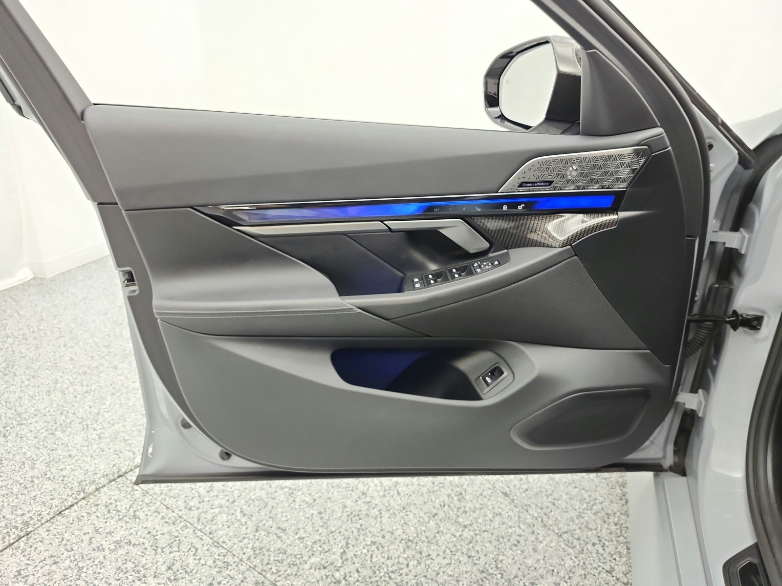 Used 2025 Brooklyn Grey Metallic BMW Sedan image 12