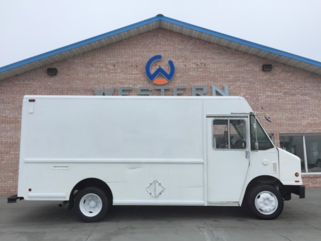 2001  P700 Step Van in , 