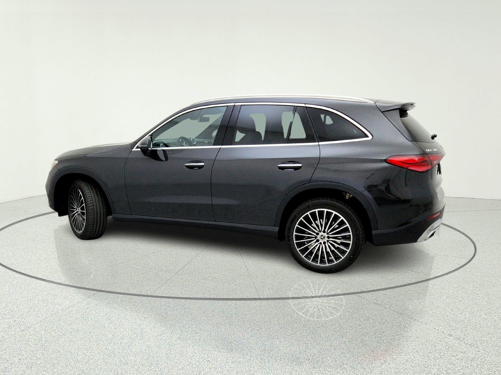 New 2026 Graphite Grey Metallic Mercedes-Benz GLC 300 SUV image 13