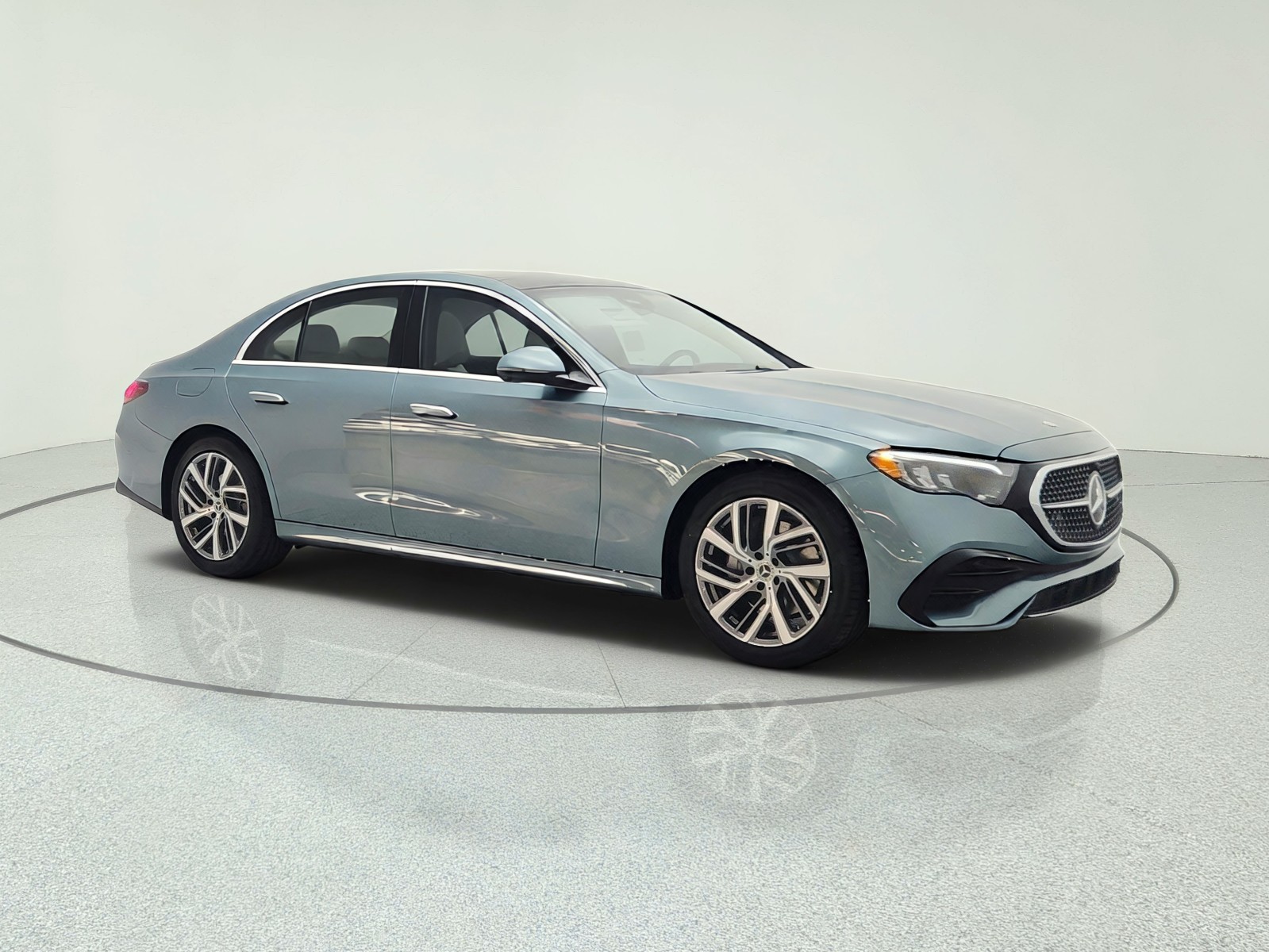 New 2027 Verde Silver Metallic Mercedes-Benz E 350 RWD Sedan image 3