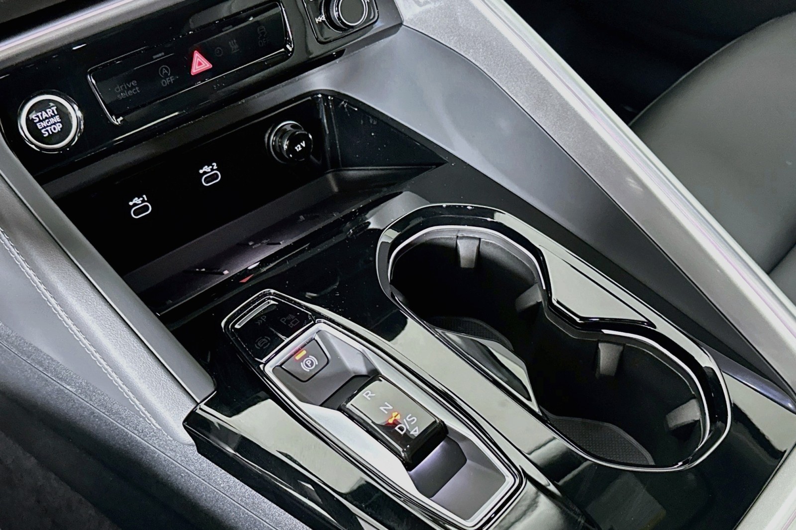 New 2026 Arkona White Audi Premium image 7
