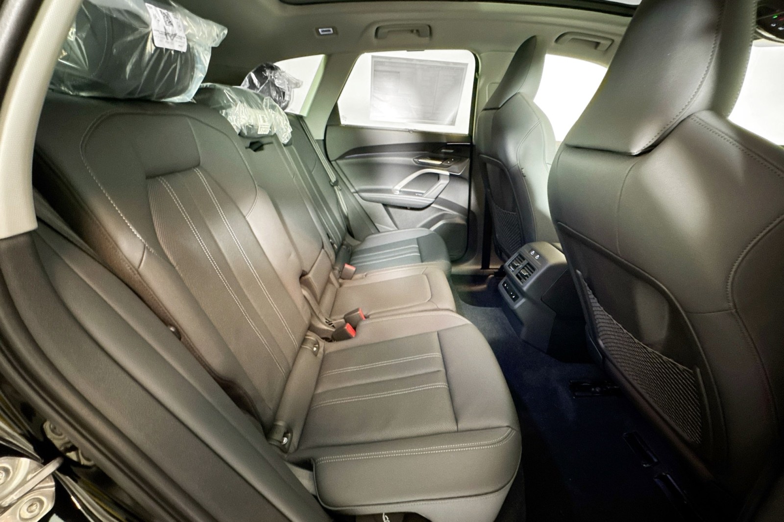 New 2025 Mythos Black Metallic Audi Prestige 2.0 TFSI quattro image 25