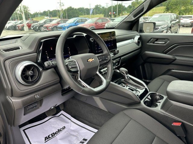 2023 Chevrolet Colorado 4WD LT 10