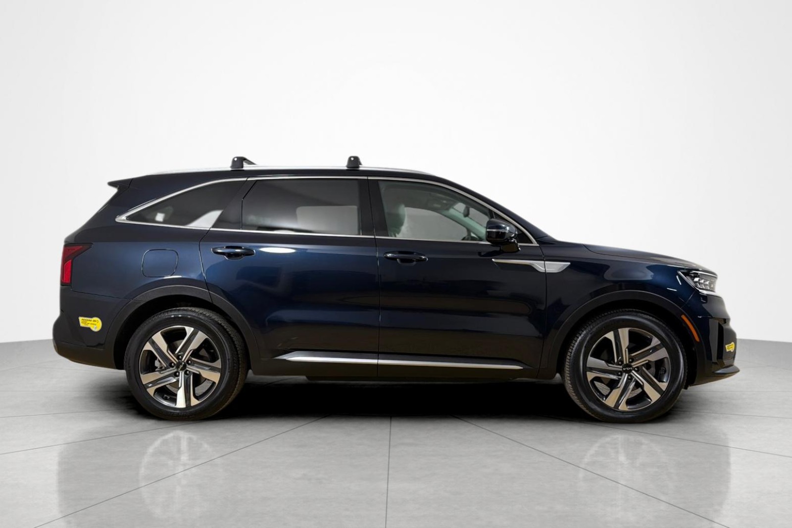Used 2022 Gravity Blue Kia SX AWD image 6