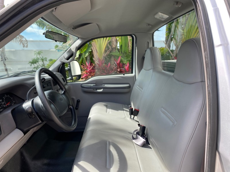 2001 Ford Super Duty F-350 DRW XL 1 OWNER LOW MILES 14,269 in , 