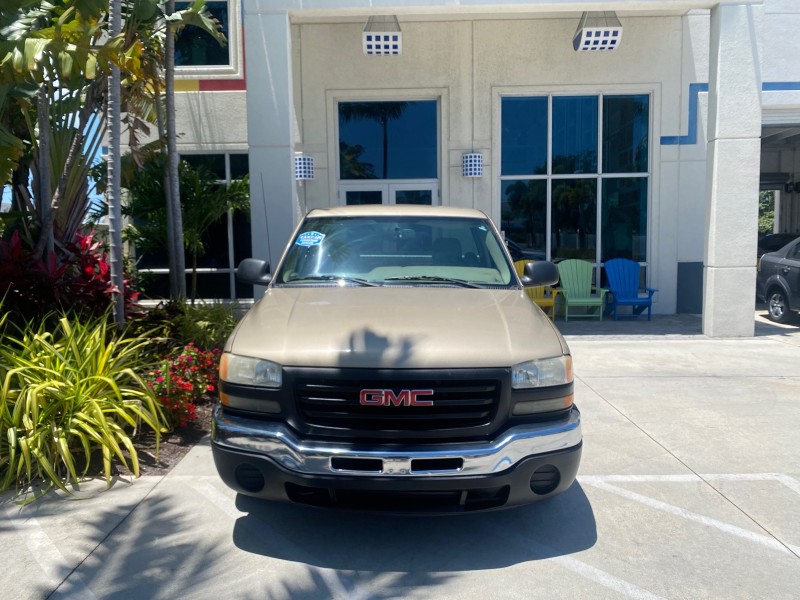 2005 GMC Sierra 1500 LOW MILES 83837 AC NO ACCIDENTS in ,