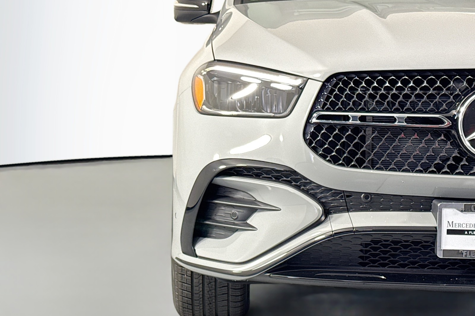 New 2026 MANUFAKTUR Alpine Grey Mercedes-Benz GLE 350 SUV image 13