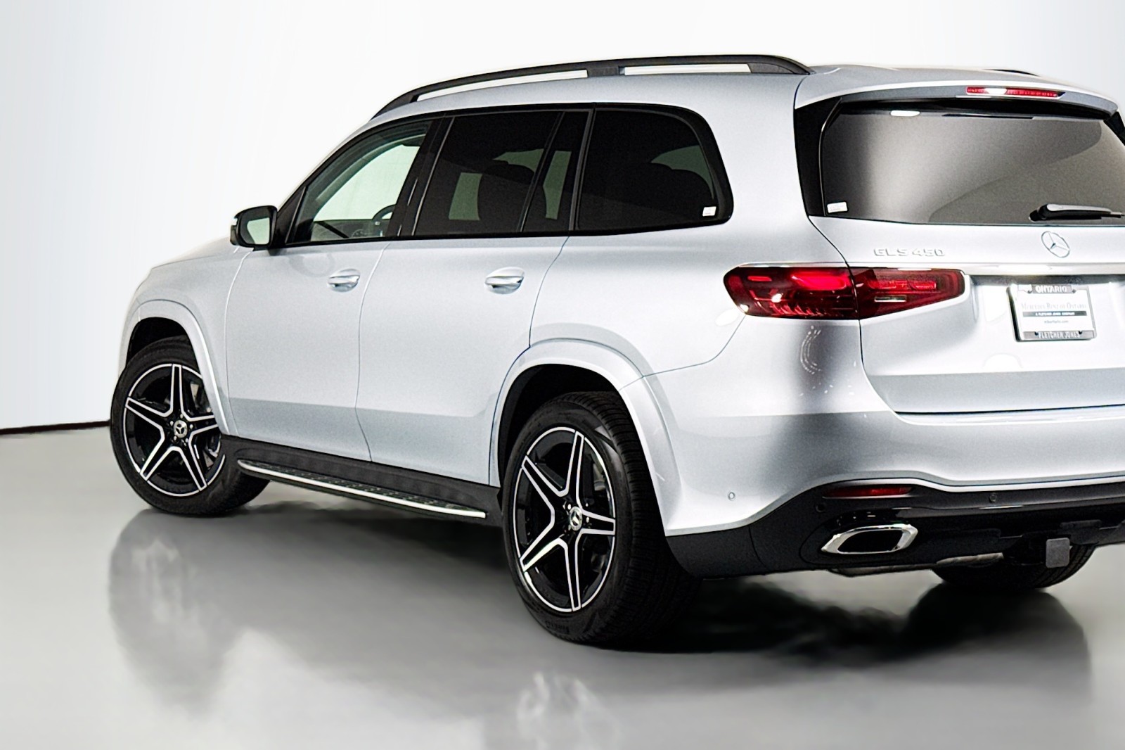 New 2026 Cirrus Silver Metallic Mercedes-Benz GLS 450 4MATIC® SUV image 15